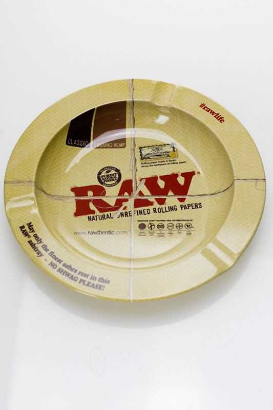 RAW Mini Ashtray With Magnet. Has 3 notches to hold your blunts and joints to prevent ash from getting on your clothes and making a mess.